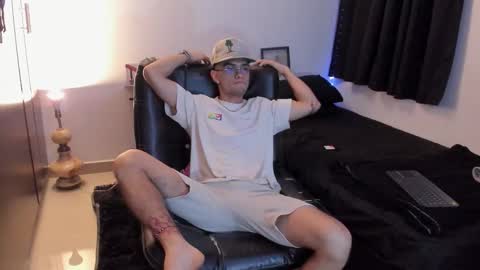 teomodel1 online show from 01.06.26