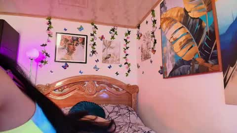  TERESA  Give me a good rating if you enjoy my show  online show from 02.22.25