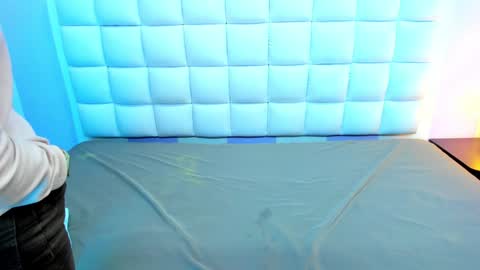 Teresa online show from 12.21.24