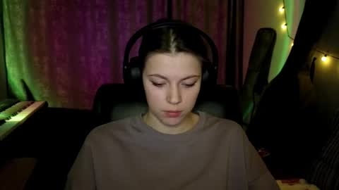 Anny Simpson online show from 03.18.26