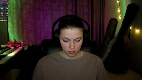 Anny Simpson online show from 03.26.26