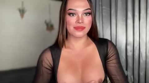 TERRI  the girl will hunt you online show from 02.20.25