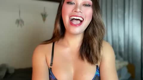 TERRI  the girl will hunt you online show from 02.24.25