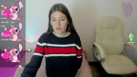 Snapshot of tesa_cute chatting on 03.05.25 tesa online show from 03.05.25