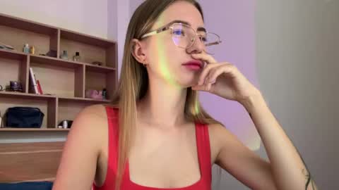 Snapshot of tessa_calmness chatting on 04.18.26 tessa_calmness online show from 04.18.26