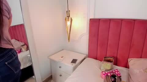 Snapshot of tessa_sinclaire chatting on 02.13.26 TERESA online show from 02.13.26