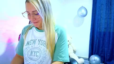 Tessy online show from 10.15.25