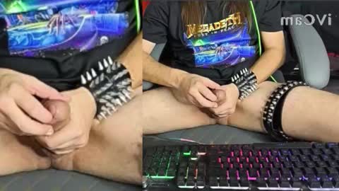 Snapshot of tetsuo343434 chatting on 10.21.25 tetsuo343434 online show from 10.21.25