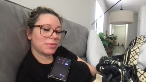 Daphne Summers online show from 11.04.25