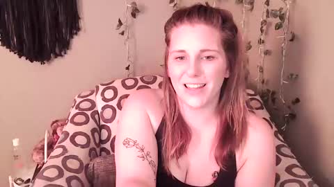 Snapshot of texasprincessk chatting on 10.24.25 texasprincessk online show from 10.24.25
