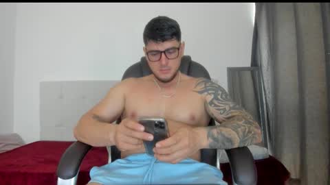 Snapshot of teylor_creed chatting on 11.14.25 teylor creed online show from 11.14.25