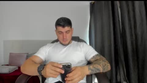 Snapshot of teylor_creed chatting on 11.17.25 teylor creed online show from 11.17.25