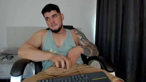 Snapshot of teylor_creed chatting on 11.25.25 teylor creed online show from 11.25.25