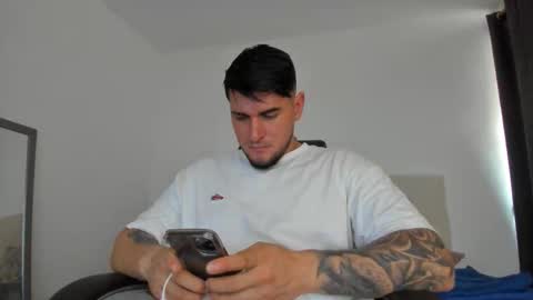 Snapshot of teylor_creed chatting on 11.30.25 teylor creed online show from 11.30.25