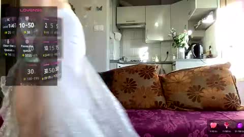 Teylor online show from 11.06.25