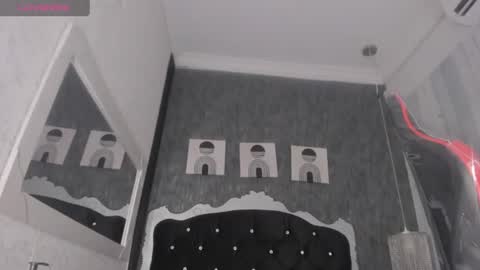 teylor_lovee online show from 06.18.26