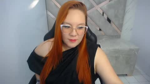 Snapshot of tezzaniut_t chatting on 04.08.26 tezzaniut_t online show from 04.08.26