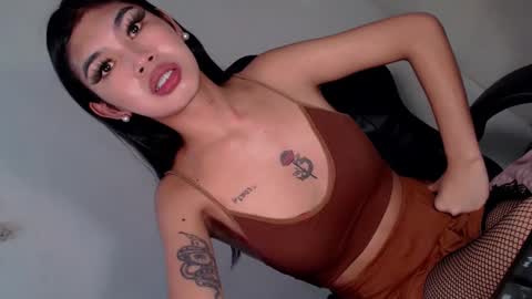 Snapshot of tgirl_luna69 chatting on 12.18.24 Luna online show from 12.18.24