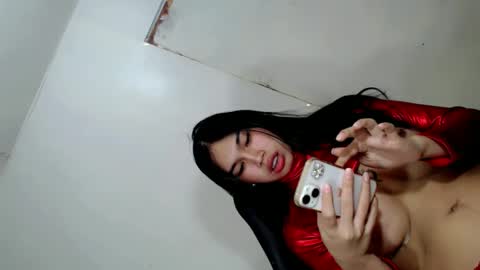 Snapshot of tgirl_luna69 chatting on 02.22.25 Luna online show from 02.22.25