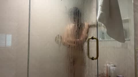 Snapshot of tgirltoesx chatting on 11.15.25 babygirlmami online show from 11.15.25