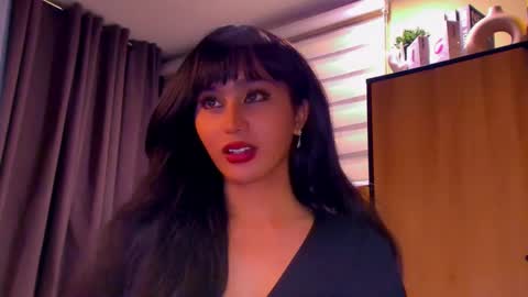 Snapshot of th3r3sa chatting on 03.11.25 th3r3sa online show from 03.11.25