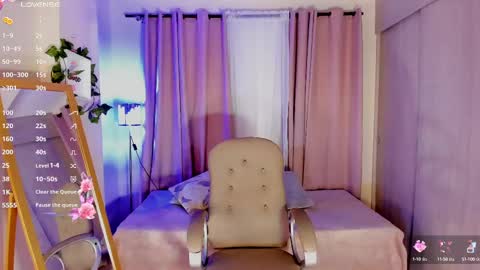 Snapshot of thais_dreams chatting on 03.01.25 Thais online show from 03.01.25