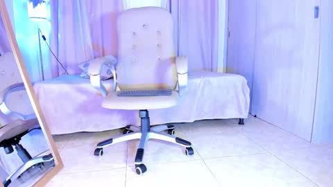 Snapshot of thais_dreams chatting on 03.05.25 Thais online show from 03.05.25