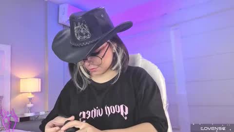 Thalia21 online show from 09.13.25