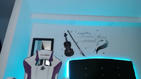 Snapshot of thalia_joness chatting on 02.05.26 Thalia online show from 02.05.26