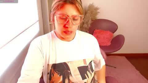 Snapshot of thamarajane1 chatting on 02.04.25 online show from 02.04.25