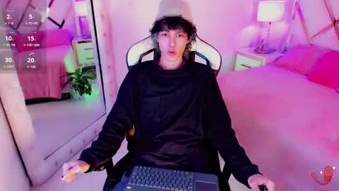 Snapshot of thanier_18 chatting on 02.24.26 thanier_18 online show from 02.24.26