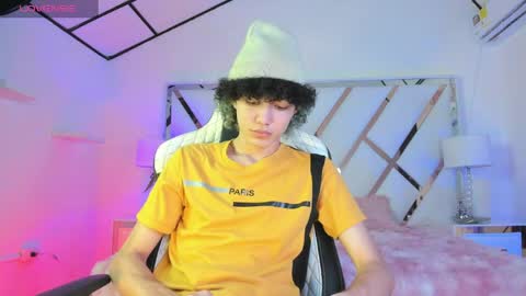 thanier_18 online show from 04.08.26