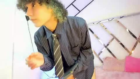 thanier_18 online show from 05.16.26