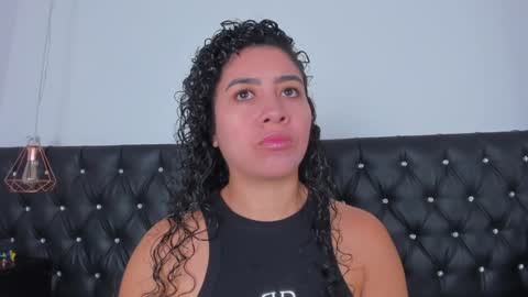 Snapshot of thara_webstter chatting on 02.05.25 thara webstter online show from 02.05.25