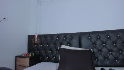 Snapshot of thara_webstter chatting on 02.08.25 thara webstter online show from 02.08.25