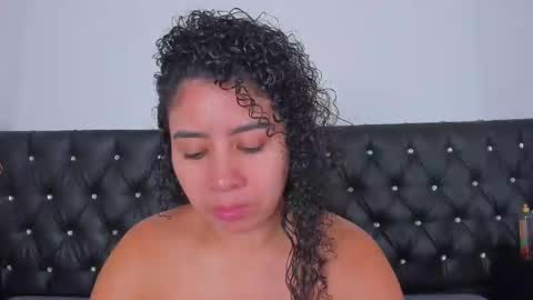 Snapshot of thara_webstter chatting on 03.08.25 thara webstter online show from 03.08.25