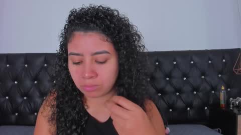 Snapshot of thara_webstter chatting on 03.12.25 thara webstter online show from 03.12.25