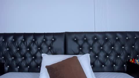 thara webstter online show from 10.21.25