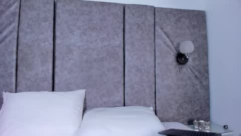 thara webstter online show from 12.22.25