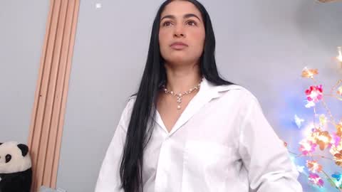 THAYSSA ROSS online show from 04.02.26