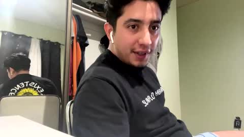 Snapshot of the1berto chatting on 11.17.25 the1berto online show from 11.17.25