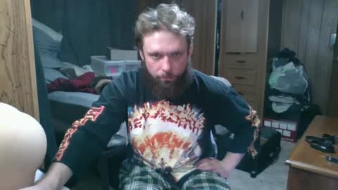 Snapshot of the4stringmotha chatting on 02.25.25 BiggerINalaska online show from 02.25.25