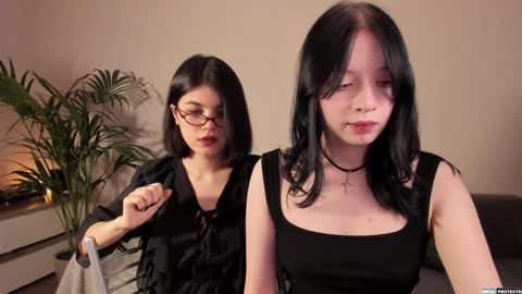 Snapshot of the_cure___ chatting on 12.06.24 EllaLyn online show from 12.06.24