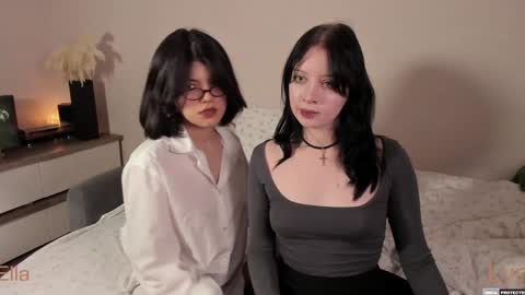 Snapshot of the_cure___ chatting on 12.08.24 EllaLyn online show from 12.08.24