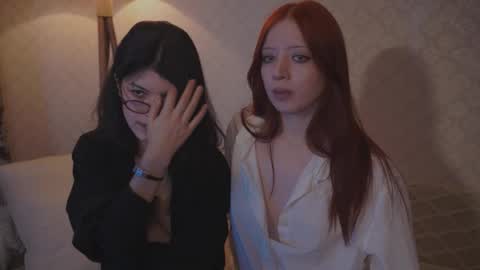 Snapshot of the_cure___ chatting on 09.17.25 EllaLyn online show from 09.17.25