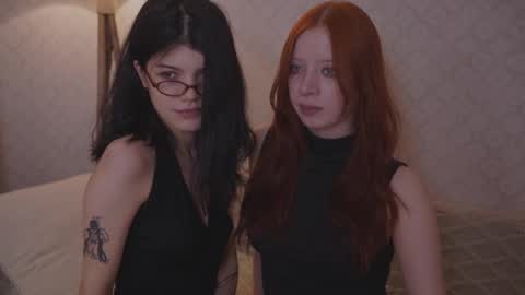 Snapshot of the_cure___ chatting on 09.30.25 EllaLyn online show from 09.30.25