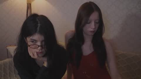 EllaLyn online show from 11.09.25