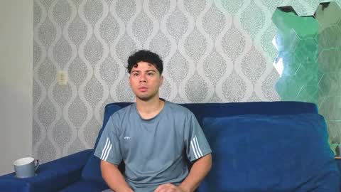 Snapshot of the_dean_boy chatting on 09.20.25 Ithan and Leo online show from 09.20.25