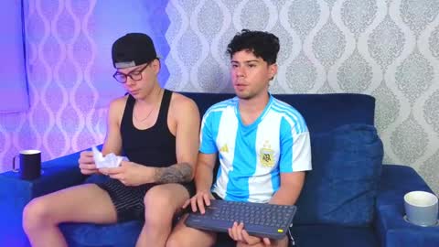 Snapshot of the_dean_boy chatting on 10.02.25 Ithan and Leo online show from 10.02.25