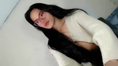 Snapshot of the_horny_bella chatting on 03.03.26 the_horny_bella online show from 03.03.26